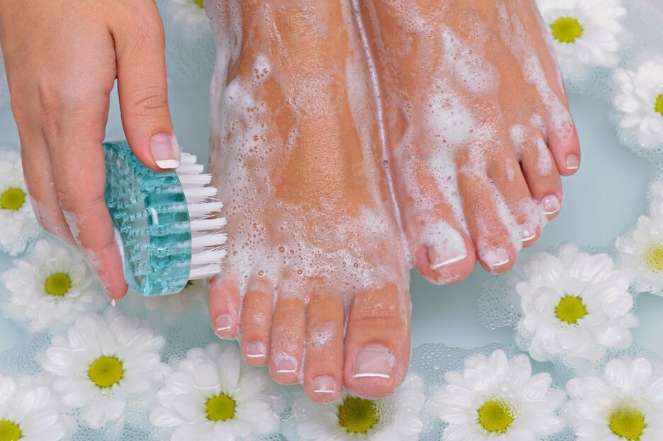 Regulāra pēdu higiēna ir lieliska sēnīšu infekcijas profilakse. 